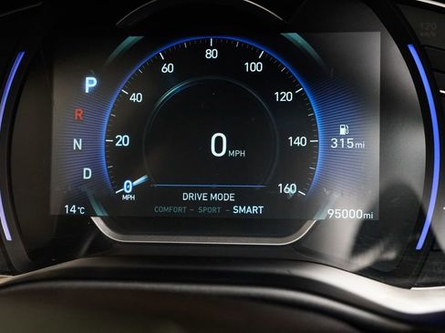 Used 2019 Hyundai Santa Fe SEL image 13