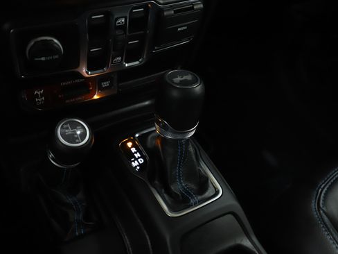 Used 2022 Jeep Wrangler Unlimited Rubicon 4xe w/ Cold Weather Group image 23