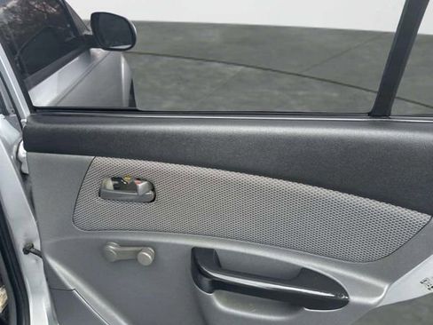 Used 2011 Kia Rio Sedan image 11