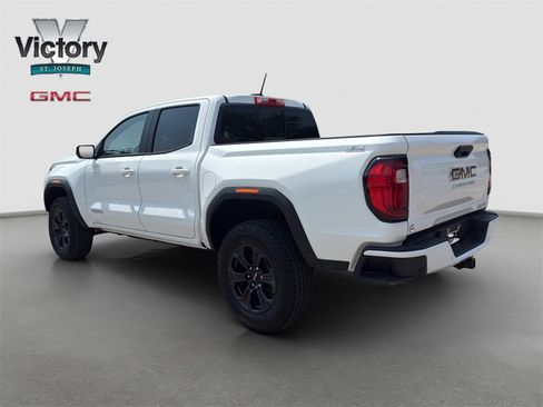 Used 2025 GMC Canyon Elevation image 13