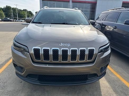 Used 2020 Jeep Cherokee Latitude Plus FWD image 12