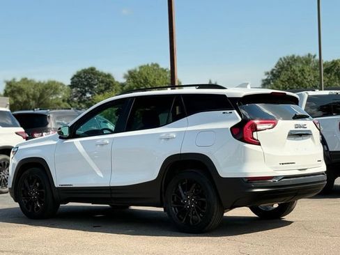 Used 2024 GMC Terrain SLE w/ Driver Convenience Package AWD/4WD image 38