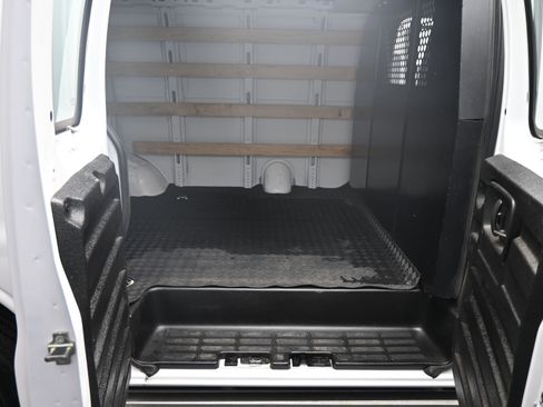 Certified 2024 Chevrolet Express 2500 w/ Driver Convenience Package image 18