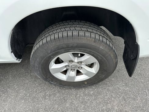 Used 2023 RAM 1500 Tradesman w/ Popular Equipment Group AWD/4WD image 9