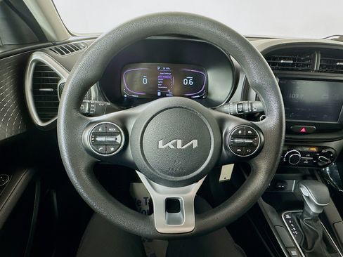 Certified 2023 Kia Soul LX w/ LX Technology Package image 11