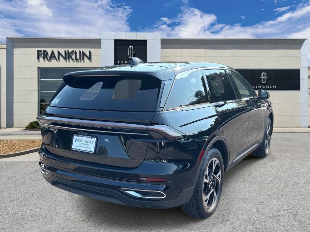 New 2026 Lincoln Nautilus Premier AWD/4WD image 7