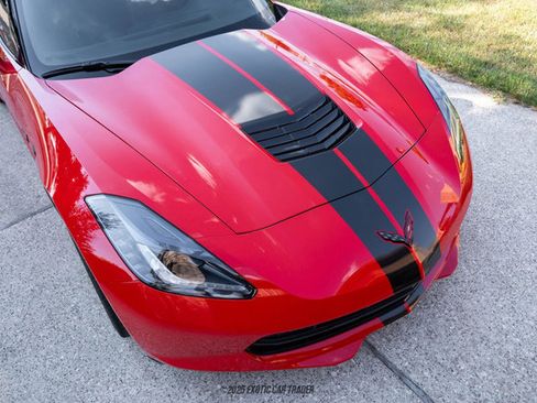 Used 2019 Chevrolet Corvette Stingray Coupe w/ Carbon Flash Badge Package image 82