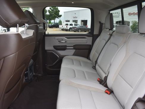 Used 2025 RAM 1500 Laramie w/ Laramie Southwest Edition AWD/4WD image 18