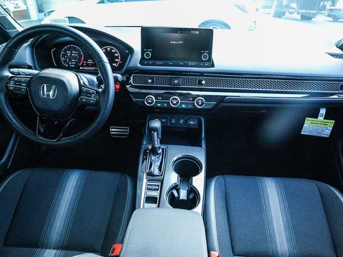 Certified 2025 Honda Civic Sport image 3