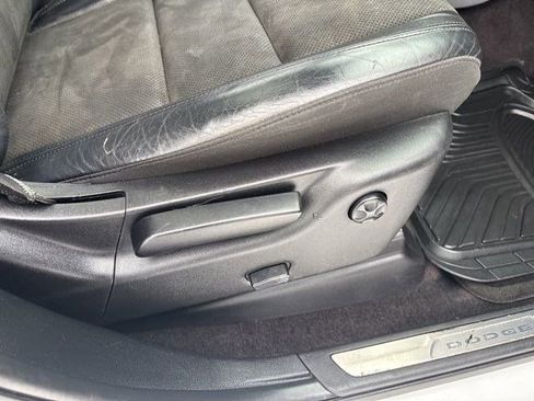 Used 2019 Dodge Durango GT image 39