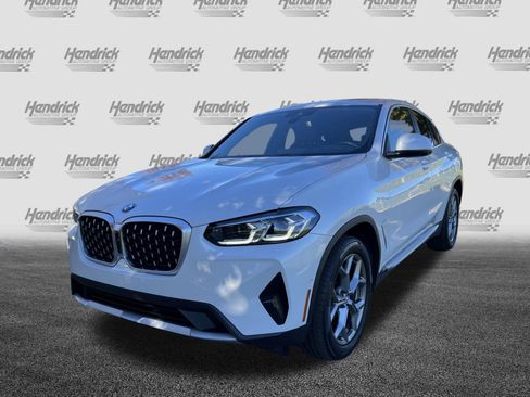 Used 2024 BMW X4 xDrive30i w/ Premium Package image 5