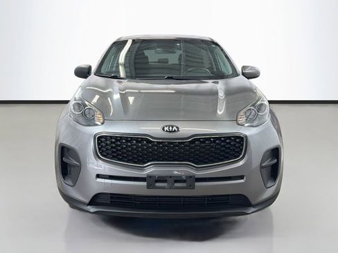 Used 2018 Kia Sportage LX FWD image 3