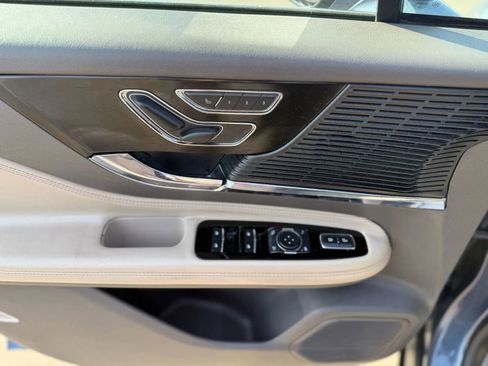 Used 2022 Lincoln Corsair AWD w/ Equipment Group 101A image 27