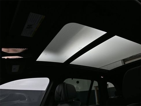 New 2026 BMW X5 sDrive40i w/ Climate Comfort Package image 2