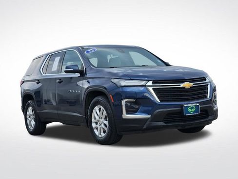 Certified 2022 Chevrolet Traverse LS AWD/4WD image 3