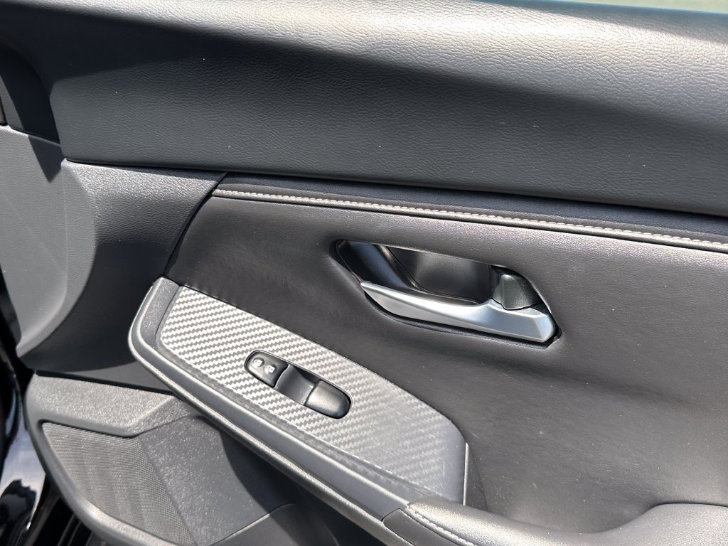 Used 2024 Nissan Sentra SV FWD image 16