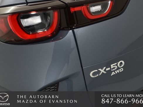 Used 2025 MAZDA CX-50 AWD 2.5 Hybrid w/ Premium Pkg image 32