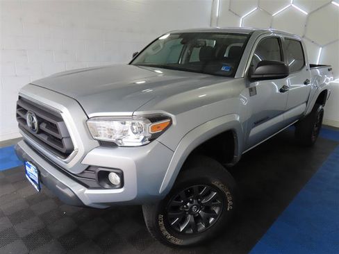 Used 2023 Toyota Tacoma SR5 image 4