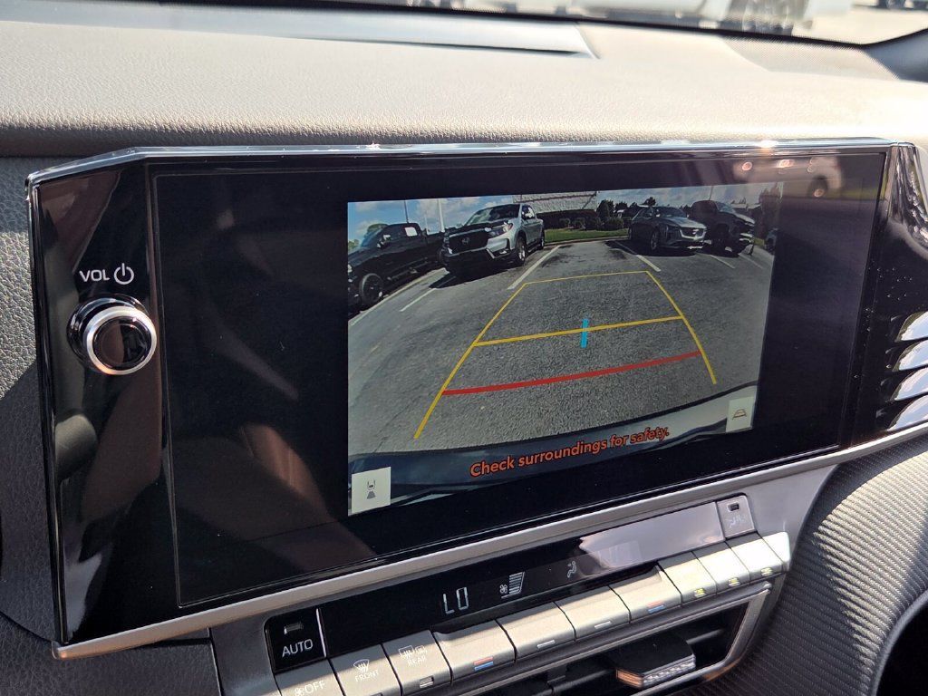 Used 2025 Toyota Camry SE w/ Multimedia Upgrade Package FWD image 20