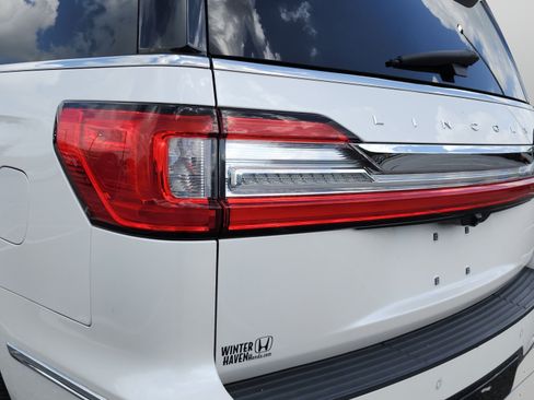 Used 2019 Lincoln Navigator L Reserve AWD/4WD image 41