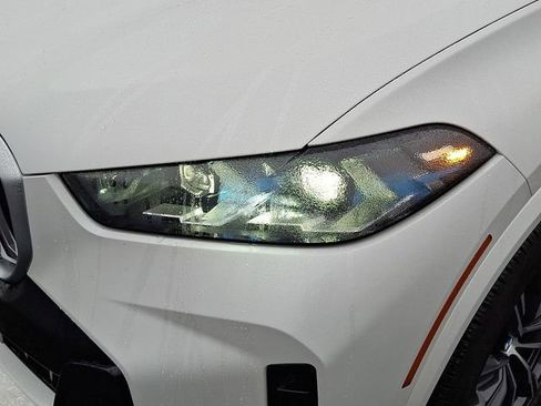 Certified 2025 BMW X5 xDrive40i image 9