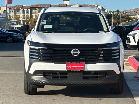 New 2026 Nissan Kicks SV image 9