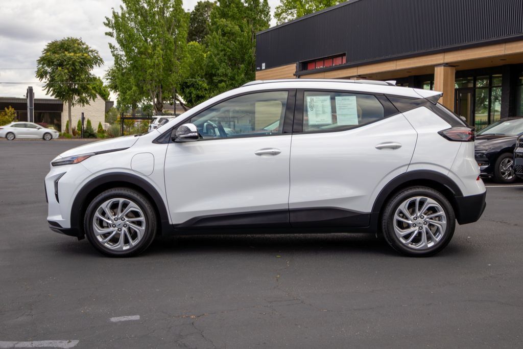 Used 2023 Chevrolet Bolt EUV LT FWD image 10