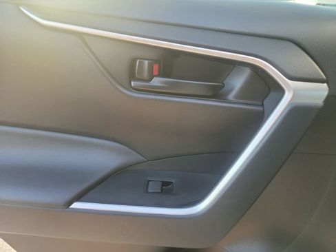 Used 2024 Toyota RAV4 LE image 8