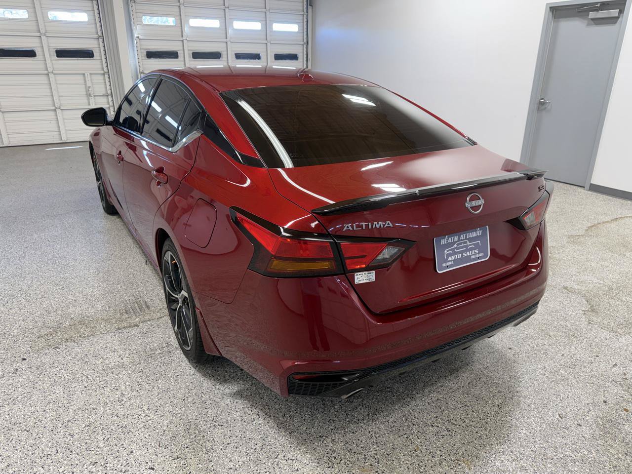 Used 2024 Nissan Altima 2.5 SR FWD image 7