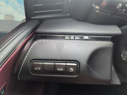 Used 2018 Lexus LC 500 Coupe image 16