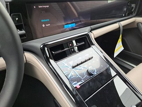 New 2026 Porsche Panamera 4 AWD/4WD image 33