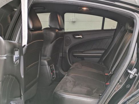 Used 2019 Dodge Charger Scat Pack w/ Plus Group RWD image 32