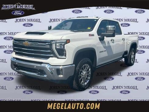 Used 2026 Chevrolet Silverado 2500 LTZ w/ LTZ Premium Package AWD/4WD image 1