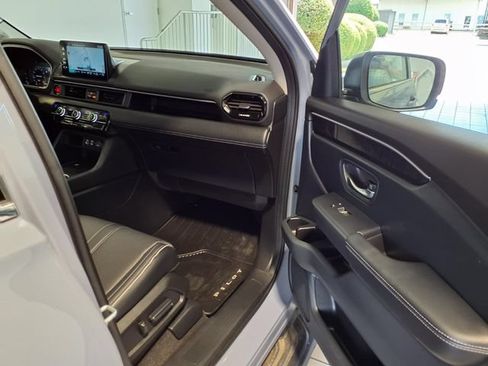 Used 2024 Honda Pilot Elite image 28