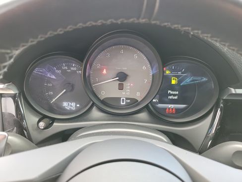 Certified 2023 Porsche Macan S AWD/4WD image 31