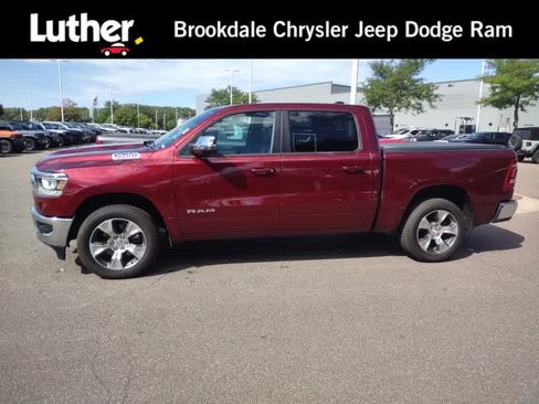 Used 2023 RAM 1500 Laramie AWD/4WD image 1
