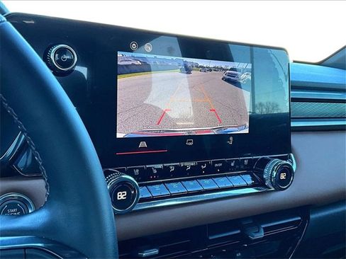 Used 2023 GMC Canyon AT4 w/ AT4 Premium Package image 24