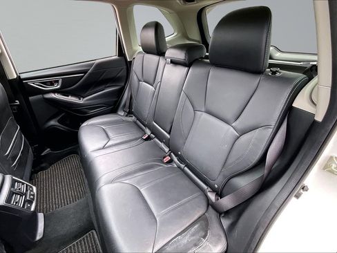 Used 2020 Subaru Forester Touring AWD/4WD image 27