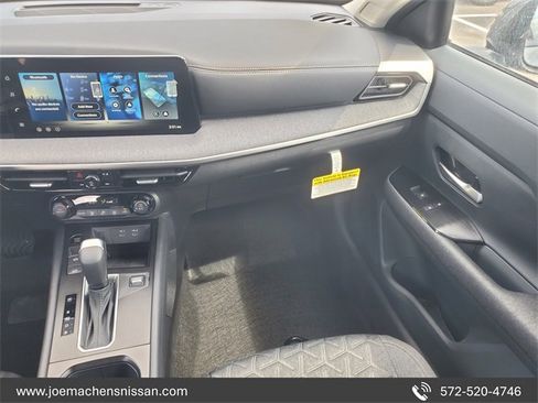 New 2026 Nissan Kicks SV image 26