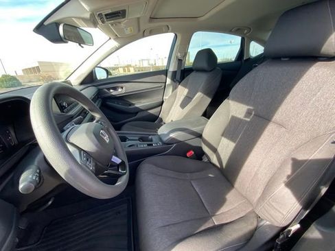 Used 2024 Honda Accord EX image 9