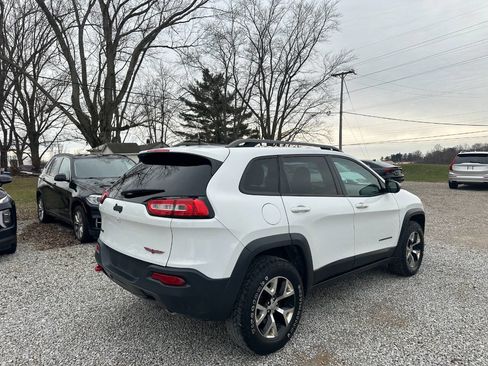 Used 2016 Jeep Cherokee Trailhawk w/ Comfort/Convenience Group image 5