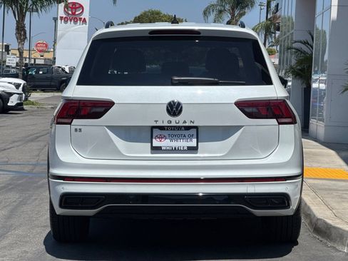 Used 2023 Volkswagen Tiguan SE R-Line FWD image 6