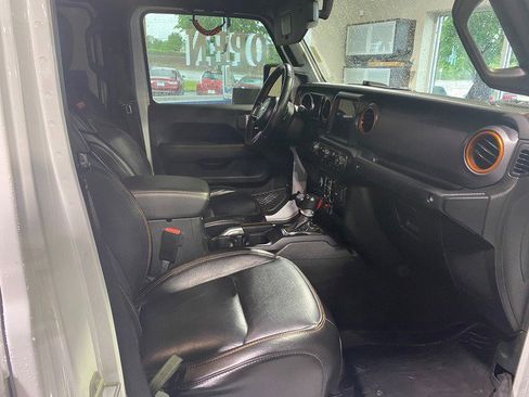Used 2021 Jeep Gladiator Mojave AWD/4WD image 20