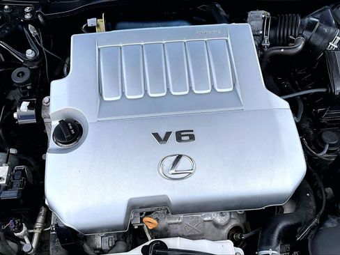 Used 2018 Lexus ES 350 w/ Luxury Package w/Wood Trim FWD image 29