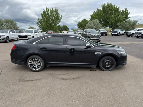 Used 2016 Ford Taurus Limited FWD image 14