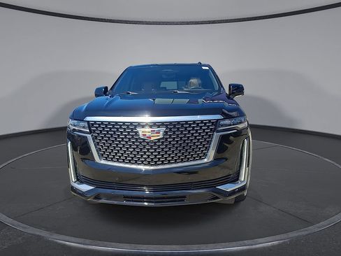 Used 2023 Cadillac Escalade Premium Luxury AWD/4WD image 4