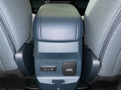 New 2026 Ford Maverick XLT w/ XLT Luxury Package FWD image 17
