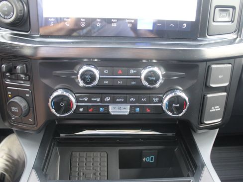 New 2026 Ford F350 Lariat w/ Black Appearance Package AWD/4WD image 31