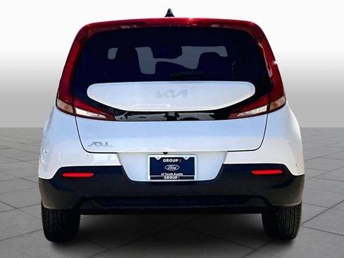 Used 2022 Kia Soul LX w/ Technology Package image 5