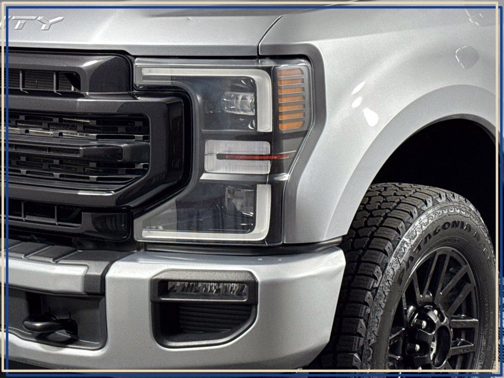 Used 2022 Ford F250 Lariat w/ Black Appearance Package AWD/4WD image 2